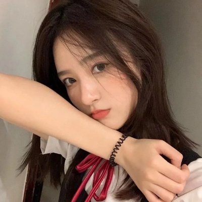 夫妻吵架狗都不理，而查理笑了